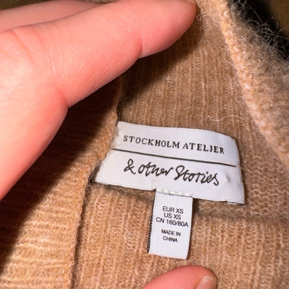 & Other Stories Stockholm Atelier Alpaca Wool Blend Mock Neck Sweater Camel - Picture 3 of 4